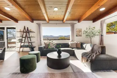 Image de Peaceful Desert View, In-Ground Salt Water Pool, Fire Pit