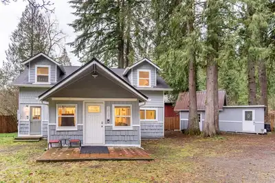 Image de Fall family fun near Mt Hood with a hot tub! Bike! Ski!