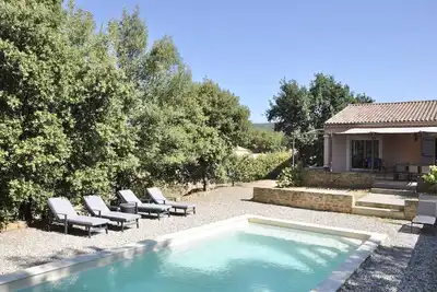 Image de Les 7 Amandiers - Maison de famille, proche du cœur du village de Saint Montan