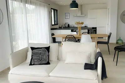 Image de Villa \"Bréhat\", vue mer et jacuzzi à 500m de la plage