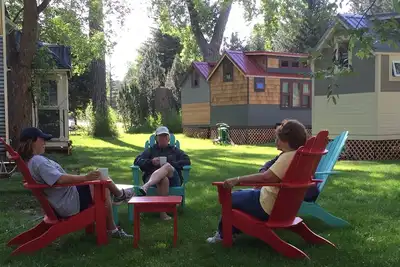 Charming Couples’ Escape – The Rusty Aspen Tiny Home in Lyons, Co