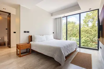 Image de Luxury 1bd Condo 3 blk from 5th Ave W/PoolandParking