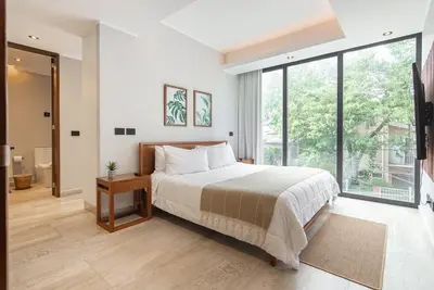 Image de Luxury 1bd Condo 3 blk from 5th Ave W/PoolandParking