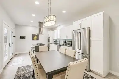 Image de Bright & Modern Home: 2 Mi to Presque Isle Airport