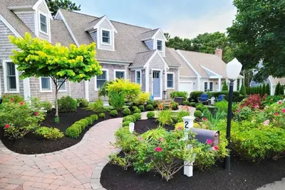 Image de Hidden💎in Prime Location w/ Patio Oasis, 👨‍🍳 Kitchen, Free 🅿️, 🐶Friendly