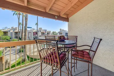 Image de Mesa Condo Rental w/ Community Pool Access!