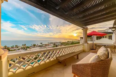 Image de Oceanview Penthouse with infinity pool and jacuzzi