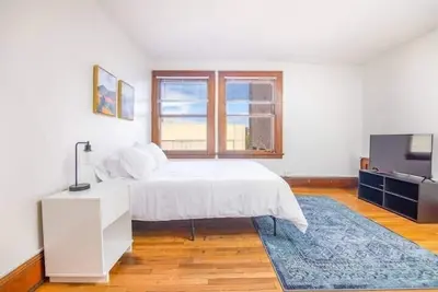 Image de Beautiful 1 Bed Apt Close to Hospitals!