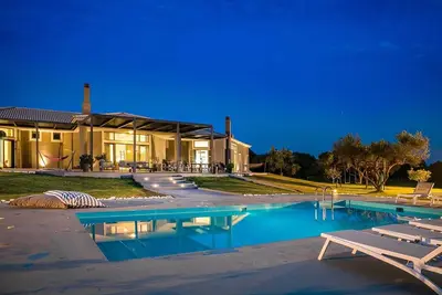 Image de Beautiful Kefalonia Villa | 4 Bedrooms | Villa Katrin | Private Pool & Air-Conditioning | Svoronata