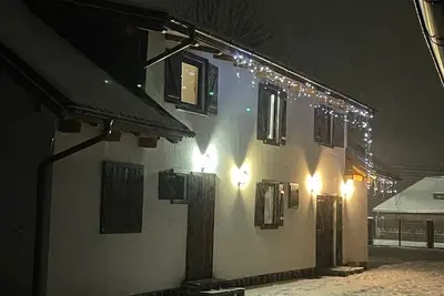 Image de Comfy Nature retreat in the Carpathian Mountains - Edelweiss Cabin
