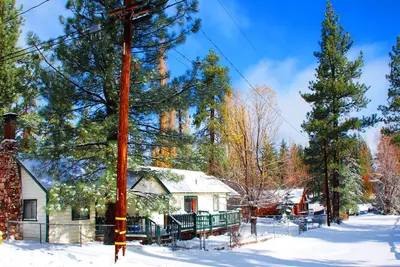 Image de Mallard Lagoon Lake Cabin Cottage steps to Big Bear Lake! Tranquil Pet Friendly!