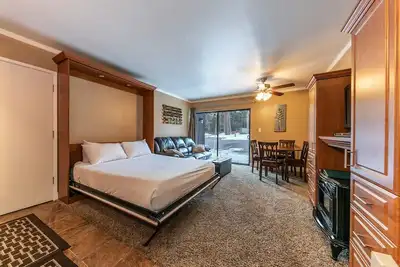 Image de Cozy Deluxe Studio #131 at Donner Lake Village