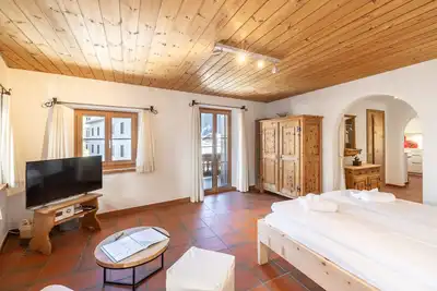 Allegra und Herzlich Willkommen in der Ferienwohnung Chasina Bagnera