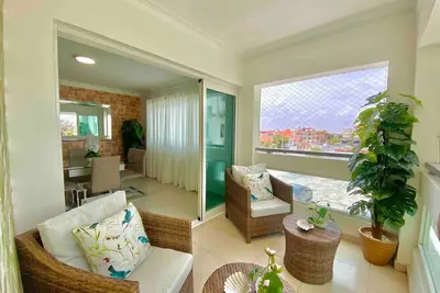 Image de Elegantly Decorated 3-bedroom Apartment, fully equipped Kitchen, King Bed, Ac