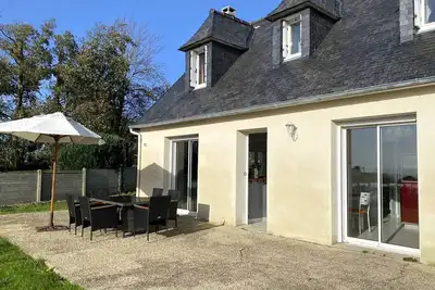 Image de Maison à Trébeurden : Jardin, Terrasse, Wifi, Parking, 3 Chambres, Plages et Commerces à Proximité