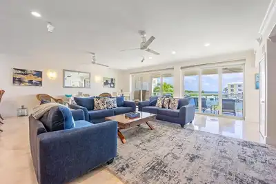 Image de Oceanview 4br/3ba Mariner's Club Villa 126 with Oasis Pool, Marina, Game Room & More