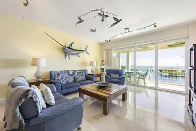 Image de Oceanview 2br/2. 5ba Mariner's Club Villa 132 with Oasis Pool, Marina, Game Room & More