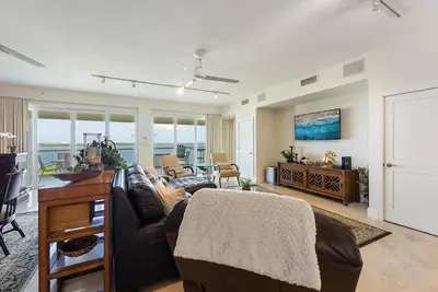 Image de Oceanfront 4br/3ba Mariner's Club Villa 535 with Oasis Pool, Marina, Game Room & More