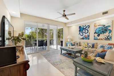 Image de 4br/4ba Mariner's Club Townhouse 607 with Oasis Pool, Marina, Game Room & More