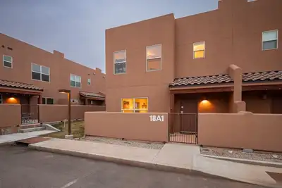 Image de Home Near Ntl Parks & Town | Pool & Hot Tub!