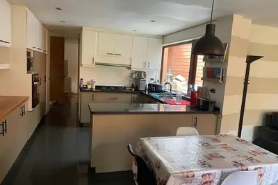 Exquisita Casa Familiar en Puerto Varas con Playa Privada Dentro del Condominio