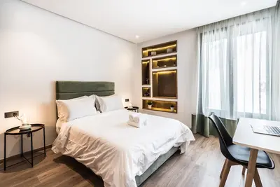 Image de Bright and Fancy Apartment #27