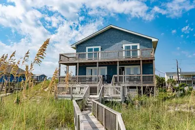 Image de Shore 'Nuff, Oceanfront House in Emerald Isle, Nc!