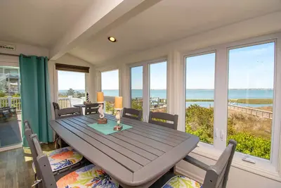 Image de Still Waters, Soundfront House in Emerald Isle, Nc!