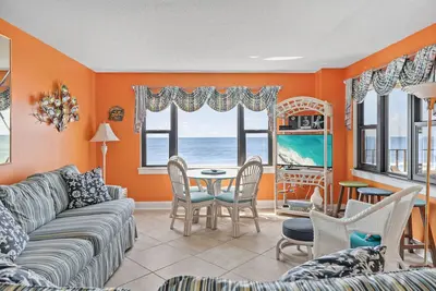 Image de Summer Winds 221, Oceanfront Condo in Indian Beach, Nc!