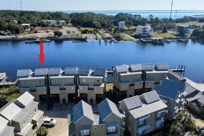 Image de A Turtle's View 1br/2ba (4 beds) overlooking river