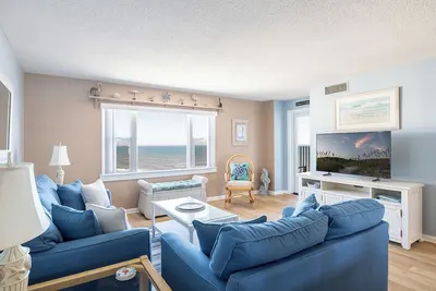 Image de Summer Winds C-523, Oceanfront Condo in Indian Beach, Nc!