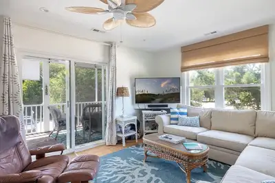 Image de Maggie's Place, Oceanside House, in Emerald Isle Nc!