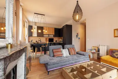 Location de vacances, appartement familial pour 7 personnes avec balcon et Wi-Fi