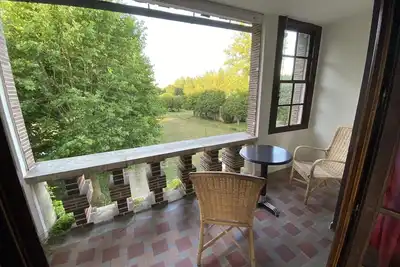 Image de Chambre de charme avec vue sur un parc pour le télétravail ou le farniente!