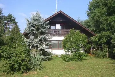 Image de Apple Tree Cottage located in a private garden with an orchard comfortable for 8