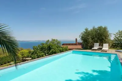 Image de Villa Tuscan Sunrise the perfect family escape on the coast of Tuscany