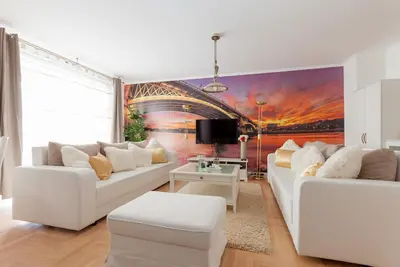 Image de Newly built apartment with a terrace in the heart of the city center