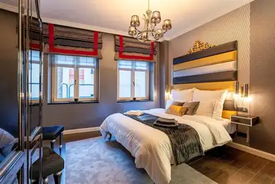 Image de Barockes Designzimmer Nähe Dom/hbf und der Innenstadt mit Self-check-in