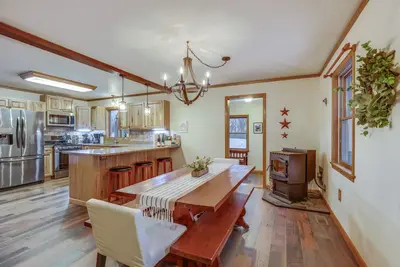 Image de Lovely Interlaken Home w\/ Fire Pit & Yard!