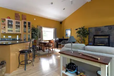 Image de Amazing Home. . . Large Space Yet Cozy