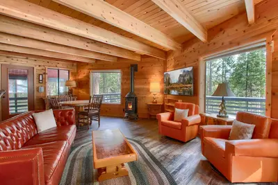 Image de Johnson's Cedar Creek Cabin