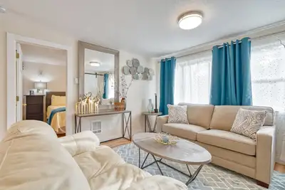Image de Great! King bed, WiFi, parking, Portland ❤️