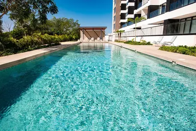 Image de Brand new lux Signature Condo Us Consulate