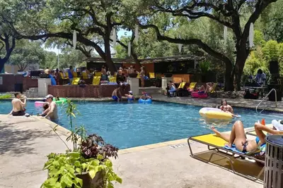 Image de Austin Fun Spot Best City Location w/ Amazing Pool