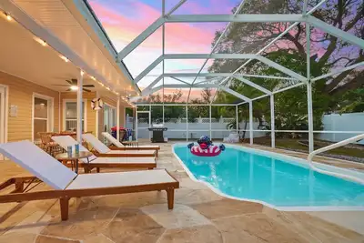 Image de 4br Heated Pool|12min to Beach|Gameroom|King beds