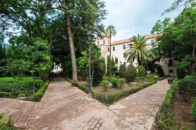 Image de Victoria Square- Center Apartment