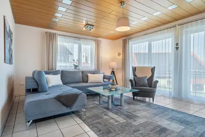 Image de Appartement 'Ferienwohnung 3 Zimmer, 100 Qm' avec vue sur les montagnes, balcon et Wi-Fi