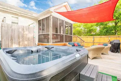 Image de Dogs Allowed - Private Home with hot tub and fire pit
