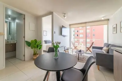 Image de Experimenta el Alma Vibrante de Nuestra Capital