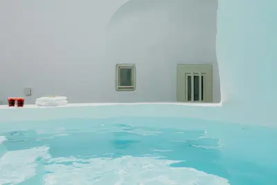 \"Villa Patitiri\" cave house with private pool in Megalochori village, Santorini